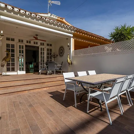 Casa Colon - Piscina Privada - Barbacoa - - Vitviholidays * Fuengirola