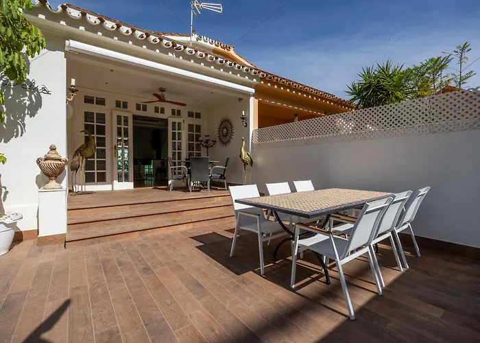 Casa Colon - Piscina Privada - Barbacoa - - Vitviholidays * Fuengirola